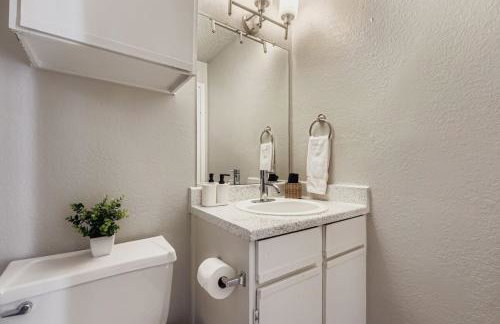 Chic 2B - 2BA Getaway - Cedar Park - North Austin - Foto 7