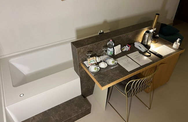 Euvodia Luxury Rooms - Photo 38