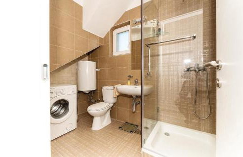 Cozy Apartment In Miskovici With Wifi - Foto 6