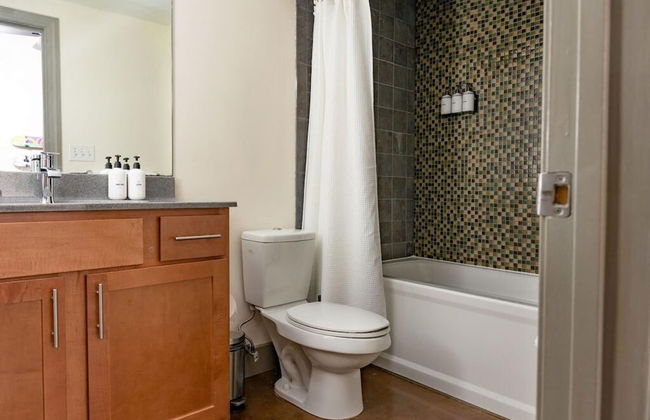 Stunning 2 BR Loft Smack in the Heart of Downtown - Foto 6