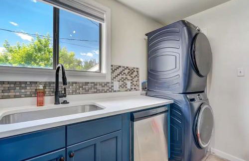 Modern Main-Level | TWO Kings • Yard • Downtown - Foto 12