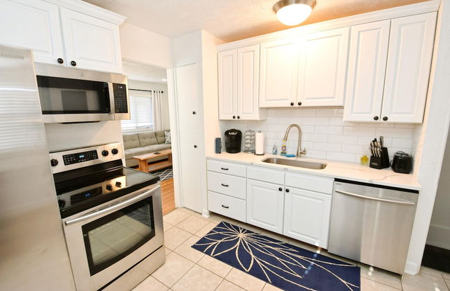 Remodeled Home 1 Mile From Notre Dame 1150 - Foto 2