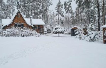 Chatka Baby Jagi - Domek z balią i kominkiem w lesie pośród jezior - Foto 38