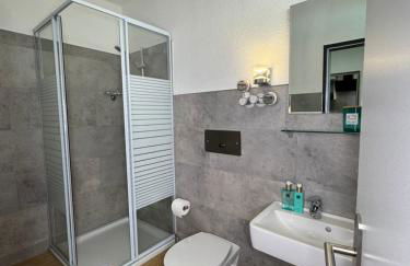 Modernes Seeblick Apartment mit Sauna und Poolnutzung - Foto 4