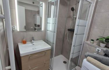 City center apartment with sea view - Foto 7