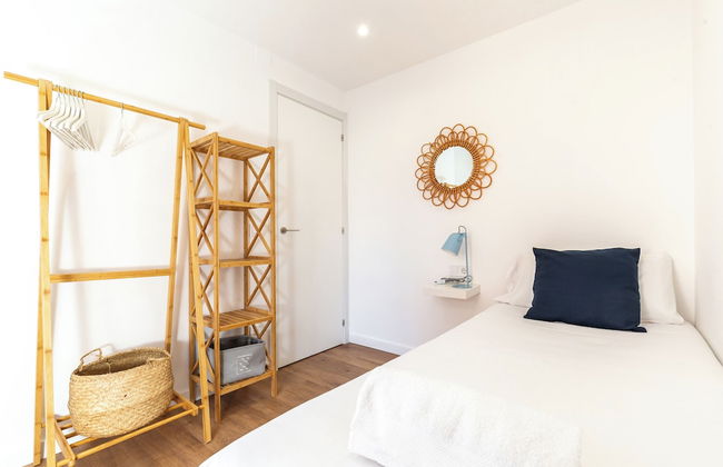 Picasso Suites Cornellá - Photo 2