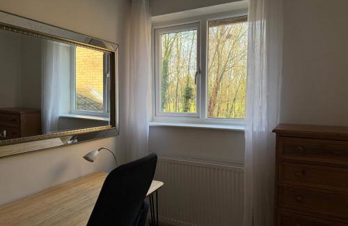 Entire House with Garden and Office - Foto 32