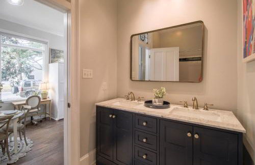 Walk to it All in Downtown, Double King Beds - Foto 27