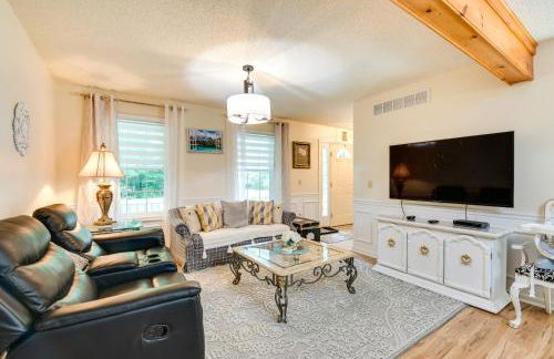 Hot Tub, Game Room and Fire Pit Pocono Summit Home! - Foto 4