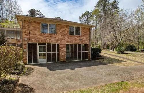 Spacious 4BR Retreat in Vibrant Smyrna Near Lakes - Foto 6