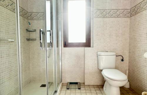 Bonito Apartamento Con Piscina y Jacuzzi - Photo 14