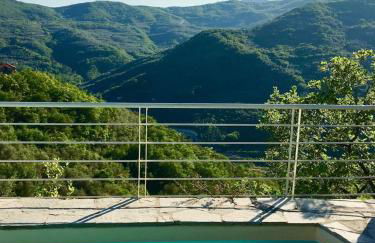 Villa con Piscina, Ac nelle 2 camere da letto, Palestra e vista su mare e monti - Foto 18