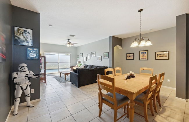 Vacation Resort Home Right Outside Of Disney World Parks With Private Pool 4 Bedroom Home by RedAwning - Foto 32