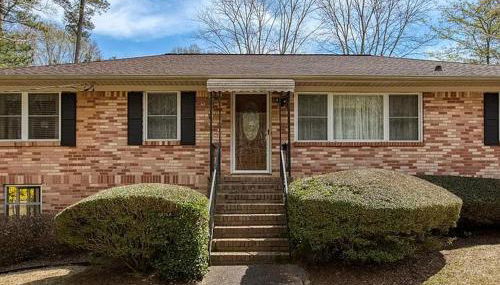 Spacious 4BR Retreat in Vibrant Smyrna Near Lakes - Foto 3