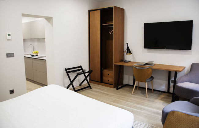 Prisma Suites - Photo 22