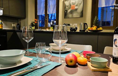 Casa27, convenient location to Milan Center & Como Lake - Photo 1