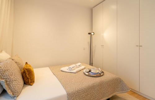 Stylish & Spacious Flat near the Beach by HostWise - Photo 45