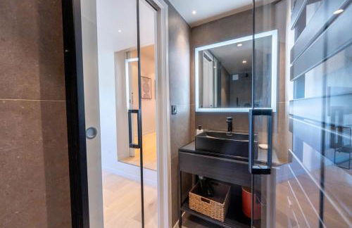 Sublime villa d'architecte, piscine et parking - Photo 23