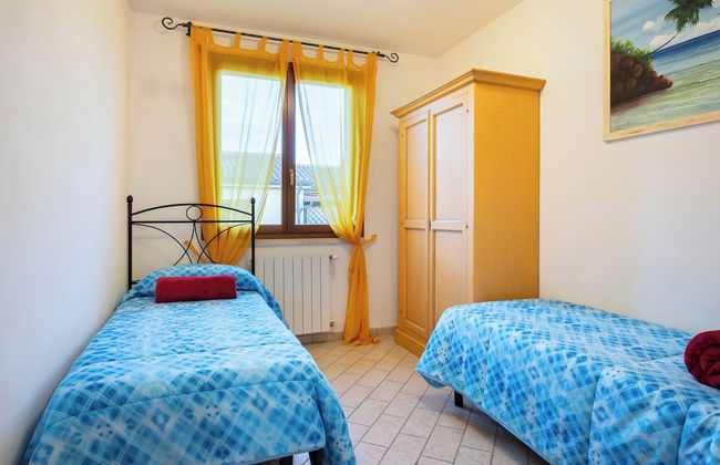 Follonica Apartments - Photo 8