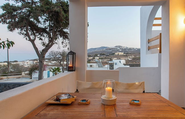 Santorini Villatzio Suites - Photo 31