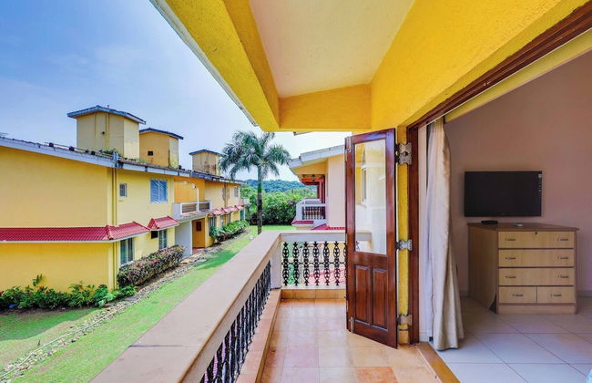 Pleasing 3 Bedroom Villa With Pool - Photo 27