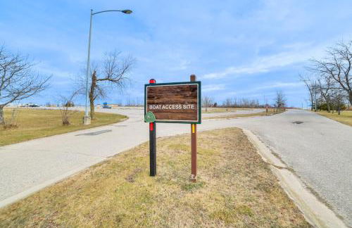 Scenic Evans Hideaway Steps to Lake Huron! - Foto 25