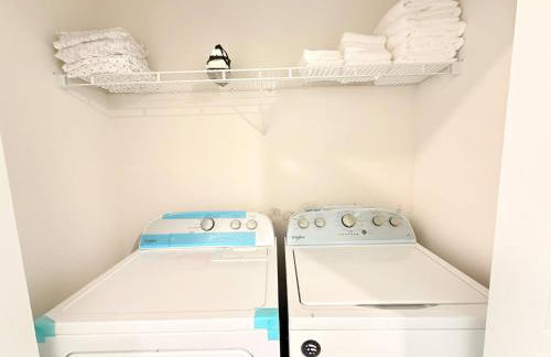 New 4-Bedroom Home – Perfect for Your Stay! - Foto 18