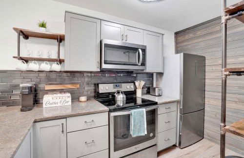 Treehouse Retreat 2Bed 2Bath Entire Townhome in The Woodlands - Foto 18