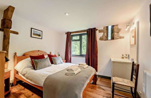 3 Bed in Cilycwm BN093 - Photo 14