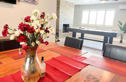 Lux Private Home - Pool, Billiards, 8 Smart TVs, Board Games, Cotton Bedding - The Stone Sanctuary at McCullough Hills Trailhead - Foto 18