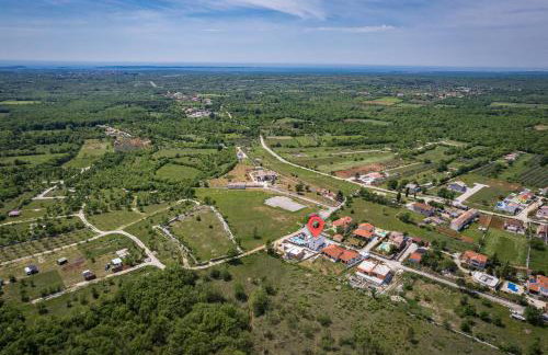 Villa Angie near Pula for 10 persons with private heated pool & kids playground - Foto 9