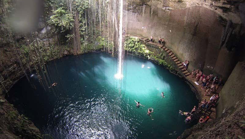 Ik-Kil, conosciuto come il sacro cenote blu