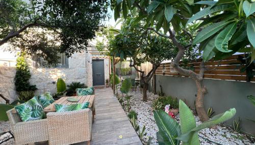 panos luxury apartment - Foto 4, Garden, Garden view