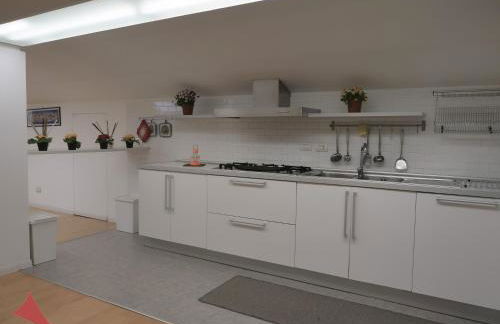 CASAVELLINO: il tuo spazio moderno in centro - Foto 16