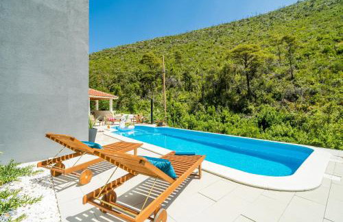 Luxury Villa Emma with Private Pool - Foto 24