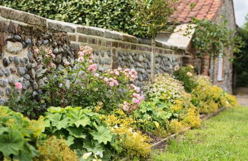 The Old Dairy - Photo 20