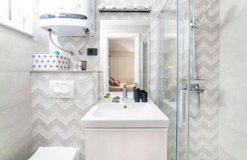 Amare Apartments - Photo 27