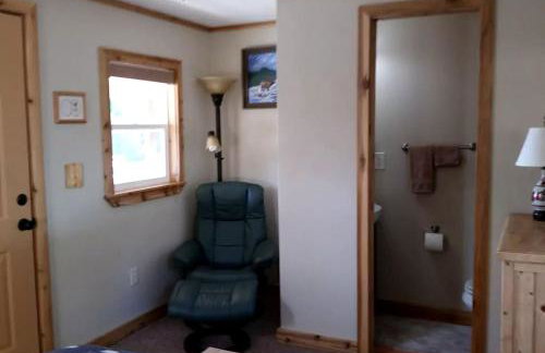 Rustic Mountain Retreat Perfect for Large Groups in Kingston, Idaho - Foto 16