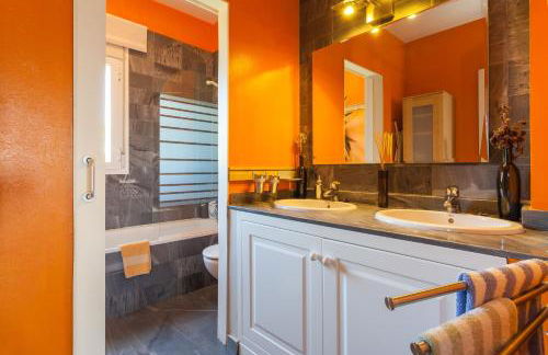 artQhost Costa Ballena Penthouse Ocean and Golf views & Free Parking - Photo 23