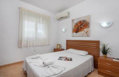 Villa Caleta - PlusHolidays - Foto 8