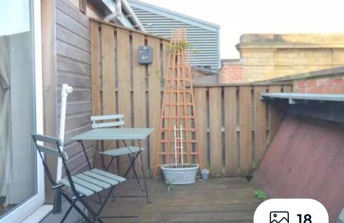 PENTHOUSE APARTMENT - FREE GARAGED Parking - BALCONY - GYM - Foto 6