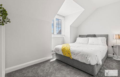 Elegant 5-Bed House with ample parking - Foto 10