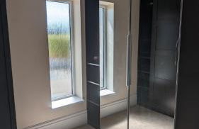 Cheltenham large house with gym, bar & hot tub - Photo 45