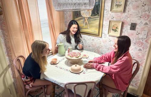 Peaches and Cream Coffee and Confetti Villa - Foto 3