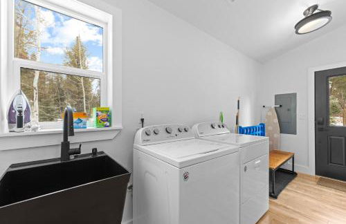 Wagon Wheel Hideaway - All season new build home near Tamarack Resort & Lake Cascade - Photo 22