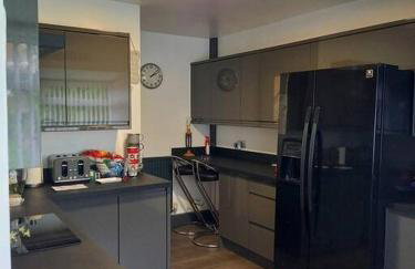 Modernised home with 2 bedrooms in Cardiff - Foto 5
