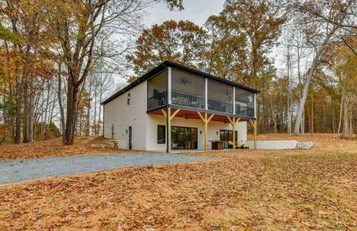 The Flat - A Lake View Retreat with Dock Access - Foto 27