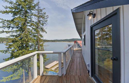 Huvila Haven Lake Front Home with Dock and Hot Tub - Foto 47