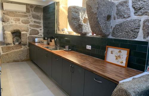 6 bedroom countryhouse with pool - Casa do Sepião - Foto 10