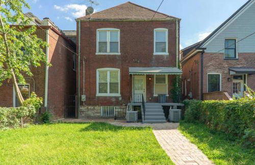 Spacious and Cozy St Louis Gem ABODEbucks - Photo 42